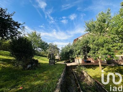 Maison - 180 m² - 10 pièces