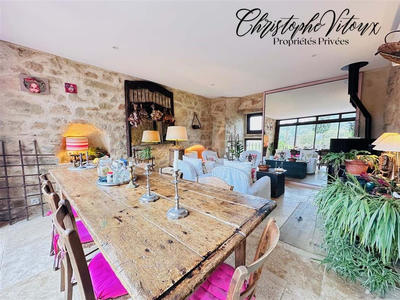 Demeure - 142 m² - 6 pièces