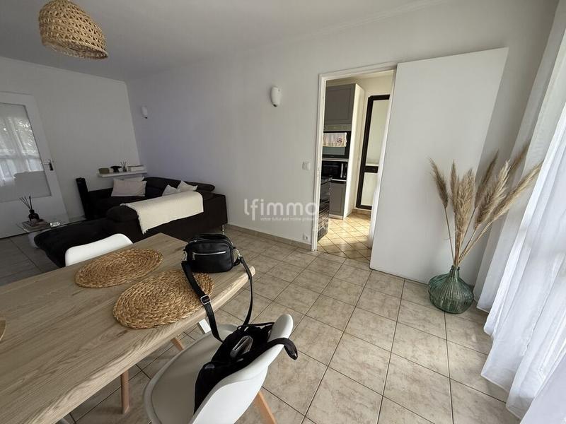 Appartement - 97 m² - 5 pièces