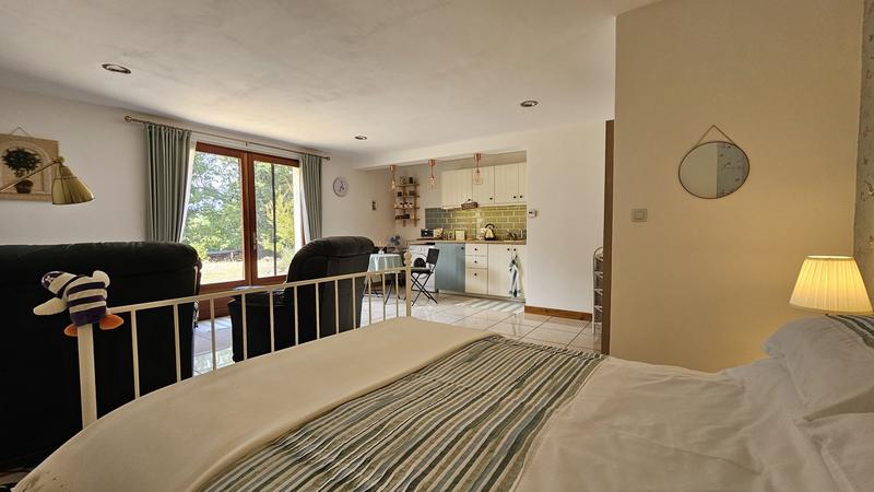 Maison traditionnelle - 214 m² - 9 pièces