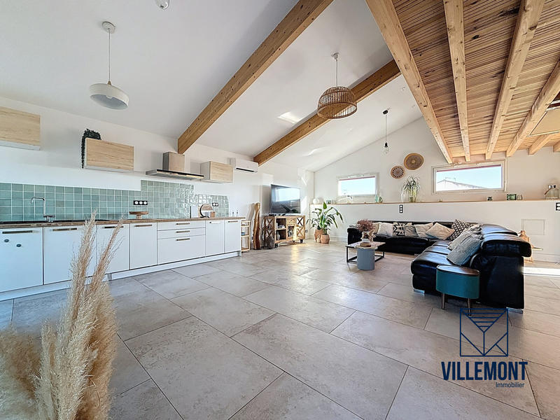 Maison - 210 m² - 9 pièces