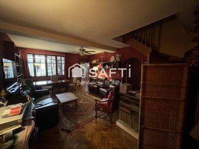 Maison de ville - 220 m² - 6 pièces