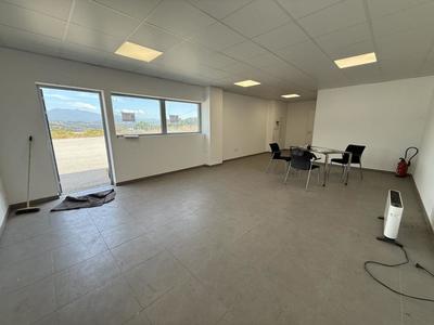 Local commercial - 937 m²