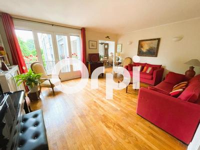 Appartement - 105 m² - 5 pièces