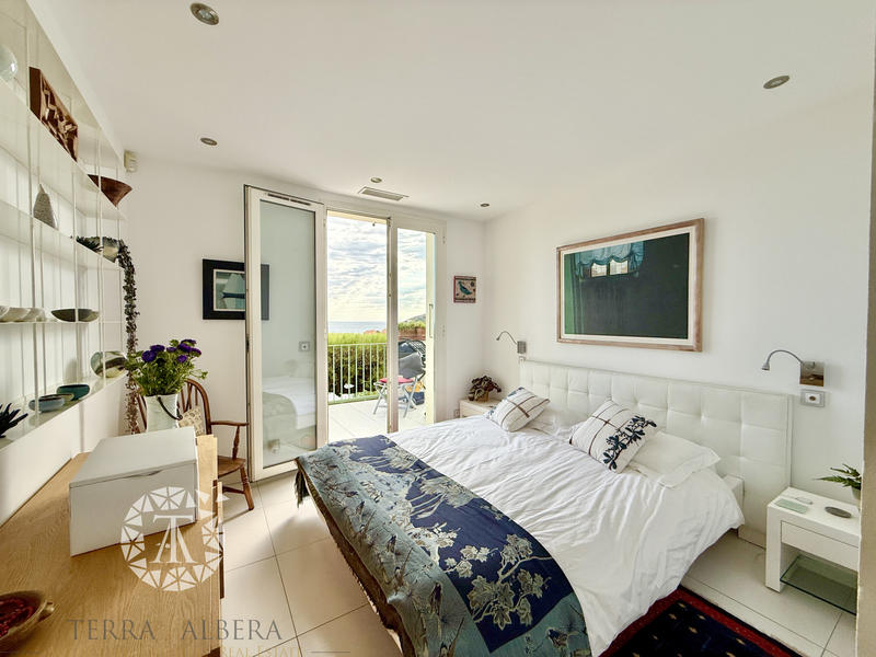 Villa - 160 m² - 6 pièces