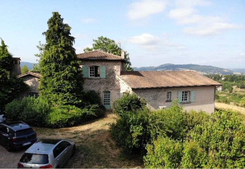 Maison - 236 m² - 7 pièces