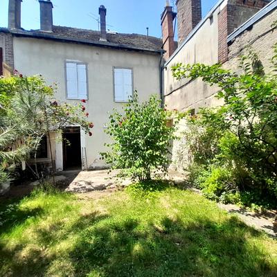 Maison ancienne - 172 m² - 7 pièces