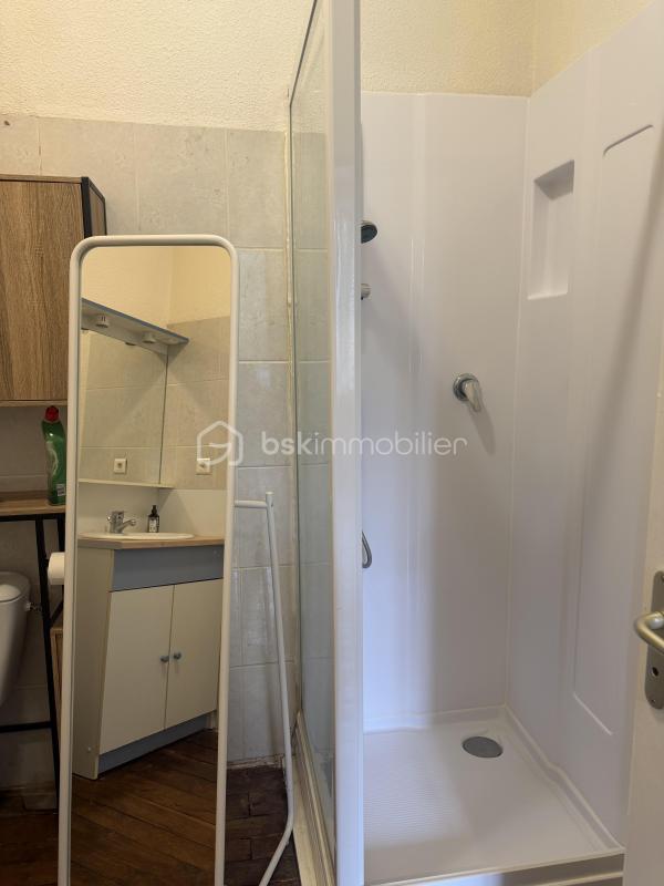 Studio - 15 m² - 1 pièce