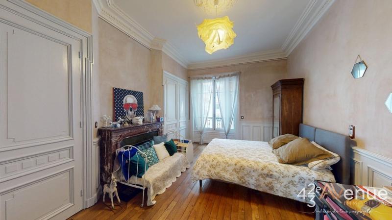 Appartement - 130 m² - 5 pièces