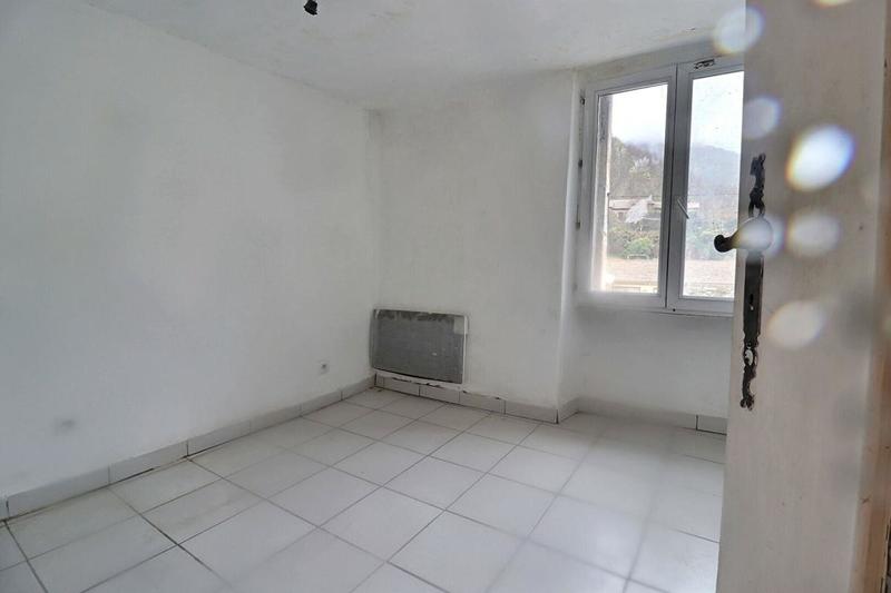 Maison de village - 70 m² - 5 pièces