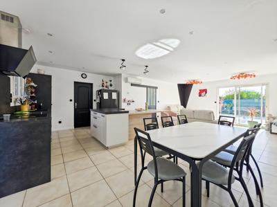 Pavillon - 129 m² - 7 pièces