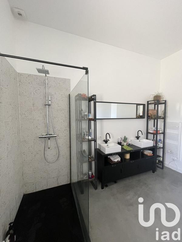 Maison - 252 m² - 10 pièces