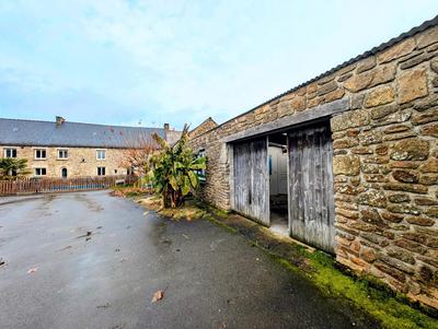 Maison - 213 m² - 7 pièces