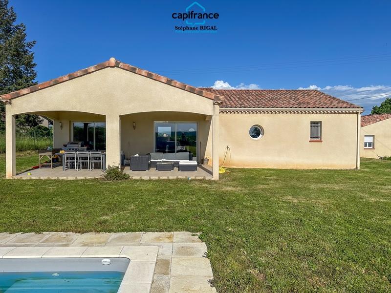 Maison - 140 m² - 5 pièces