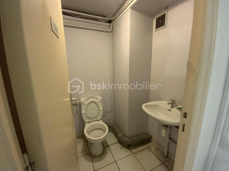 Local commercial - 149 m² - 7 pièces