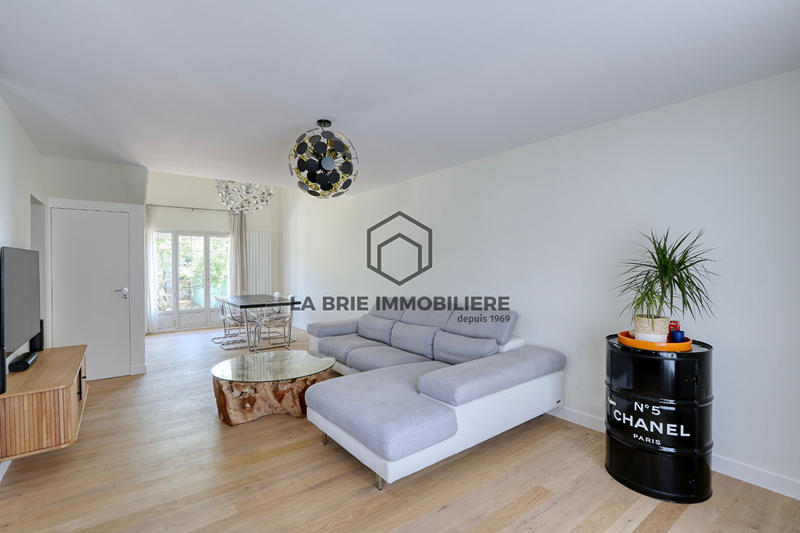 Maison - 103 m² - 5 pièces