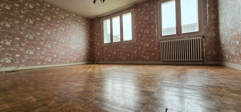 Maison - 90 m² - 4 pièces