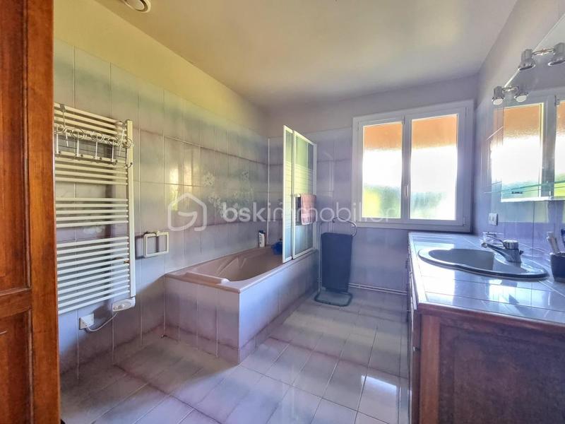 Maison traditionnelle - 128 m² - 5 pièces