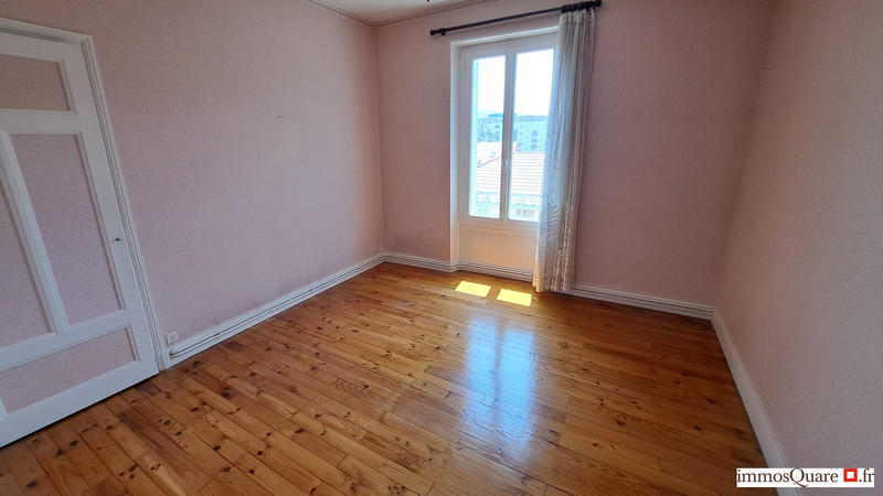 Appartement - 98 m² - 4 pièces