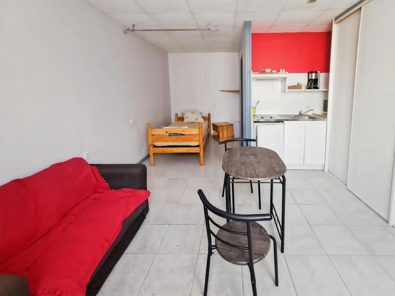 Studio - 304 m² - 8 pièces