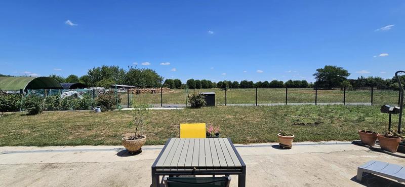 Maison - 99 m² - 4 pièces