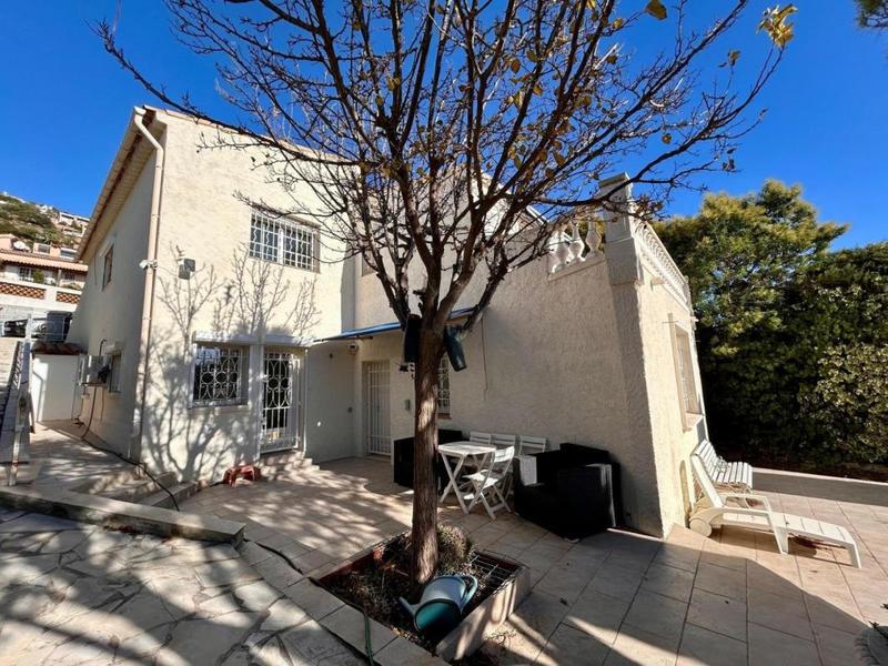 Maison - 158 m² - 5 pièces