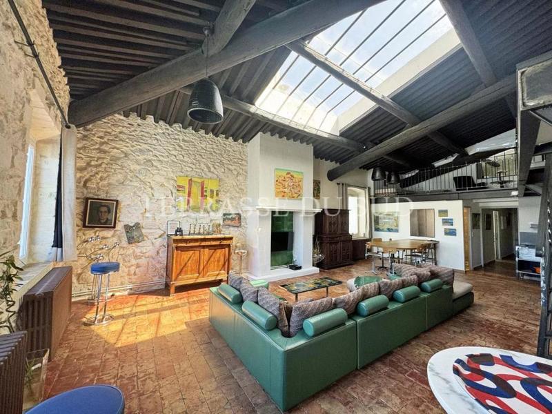 Appartement - 105 m² - 3 pièces