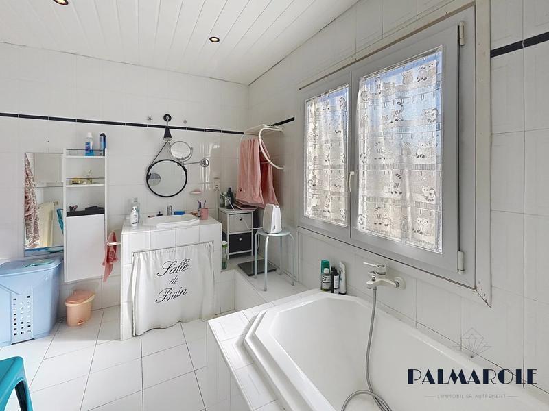 Maison de ville - 111 m² - 4 pièces