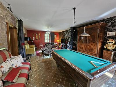 Demeure - 278 m² - 8 pièces