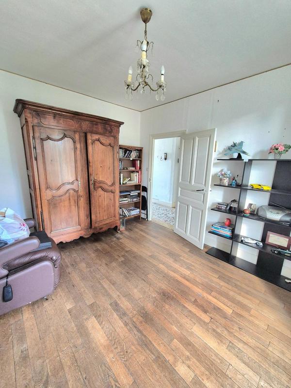 Maison - 140 m² - 6 pièces