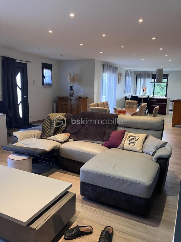 Villa - 185 m² - 7 pièces