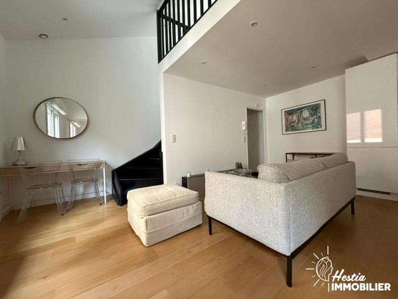 Appartement - 99 m² - 5 pièces