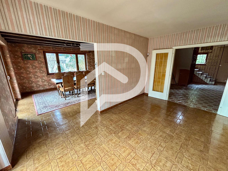 Maison - 215 m² - 10 pièces