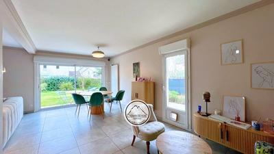 Maison - 102 m² - 4 pièces