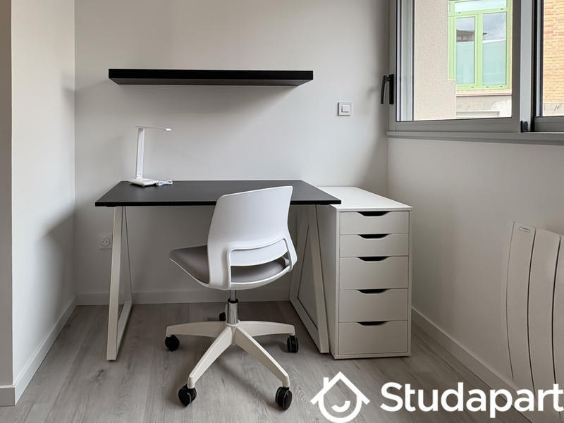 Chambre - 12 m² - 1 pièce