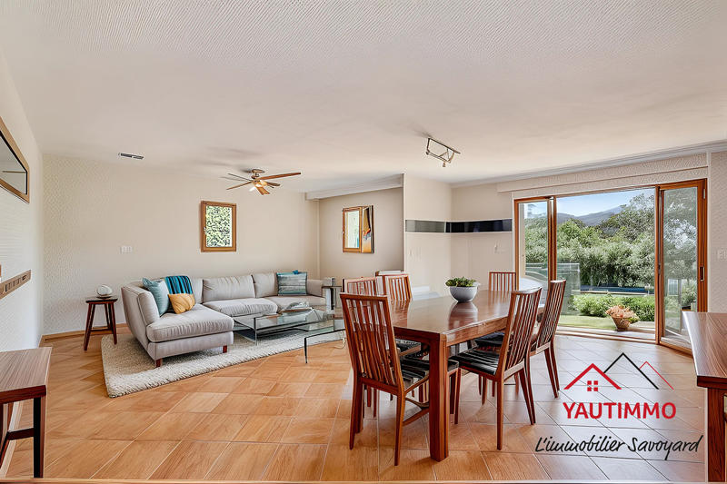 Maison - 121 m² - 5 pièces