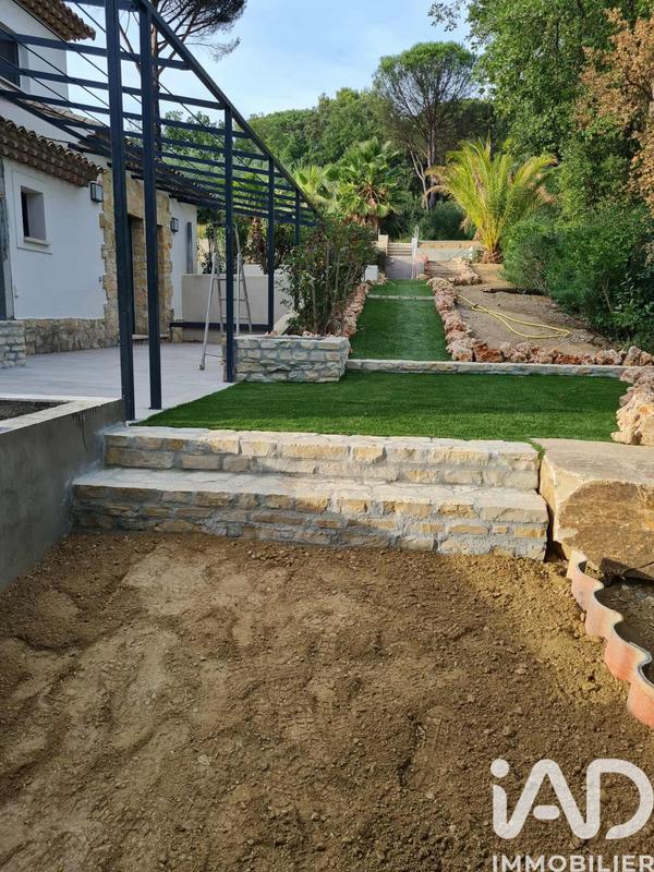 Maison - 184 m² - 5 pièces