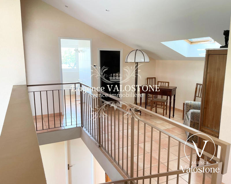 Maison traditionnelle - 172 m² - 5 pièces