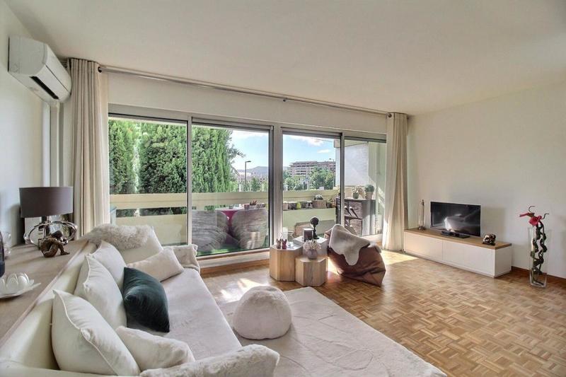 Appartement - 80 m² - 3 pièces