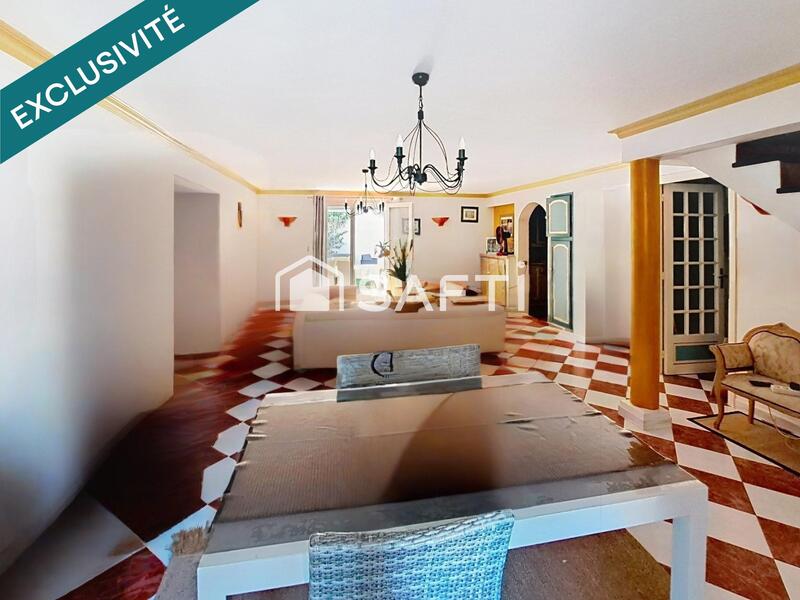 Maison - 93 m² - 4 pièces