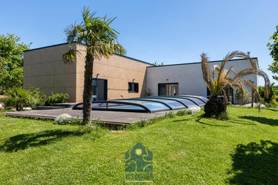 Maison - 160 m² - 5 pièces