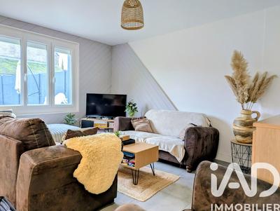 Maison - 85 m² - 4 pièces