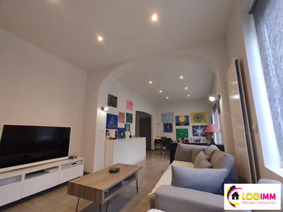 Maison - 205 m² - 7 pièces