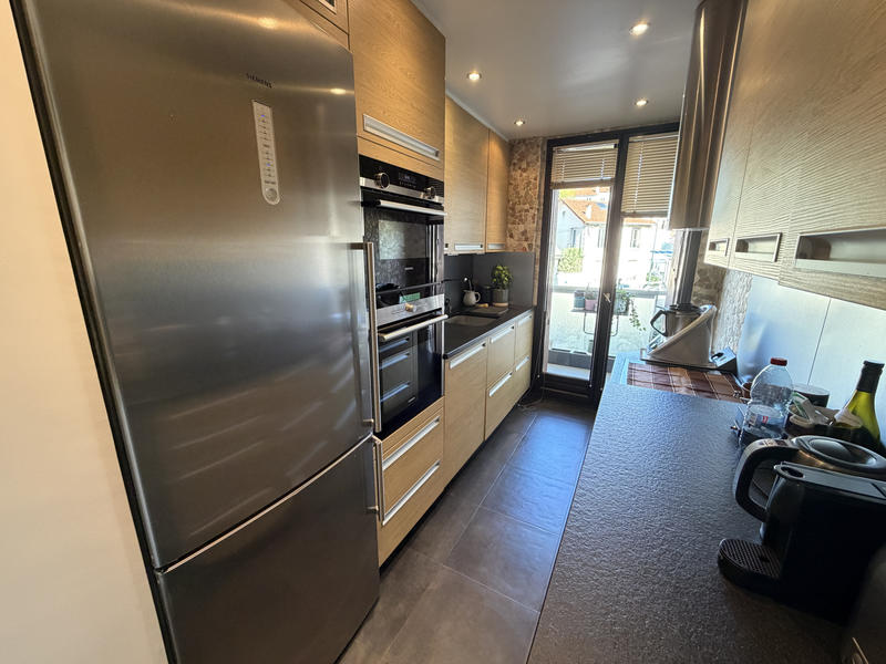 Appartement - 81 m² - 3 pièces