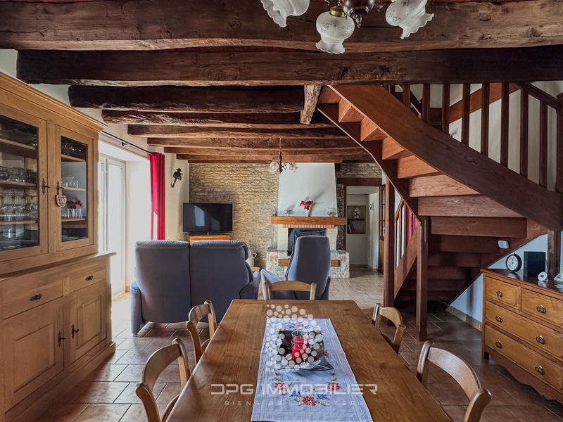Maison - 168 m² - 7 pièces