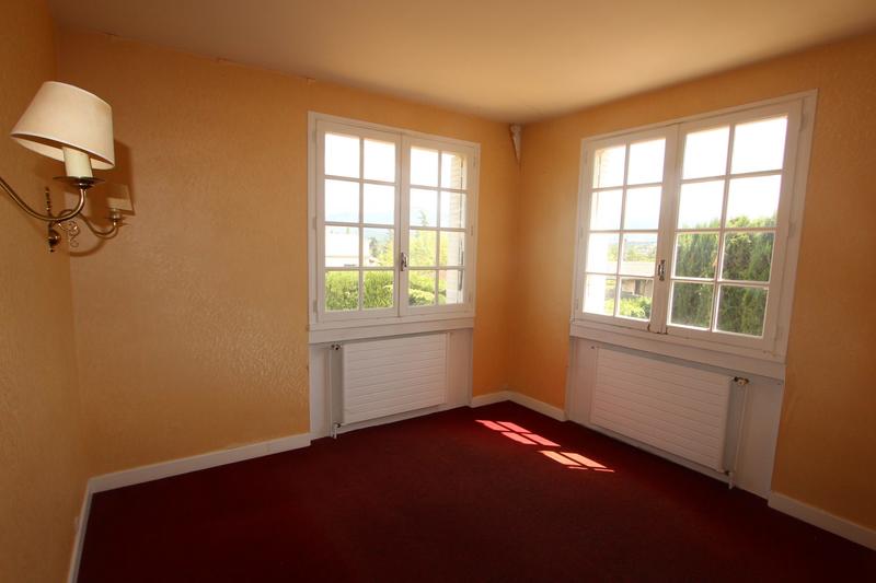 Maison - 195 m² - 8 pièces