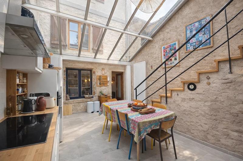 Maison de ville - 220 m² - 8 pièces