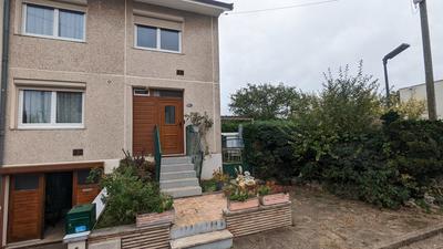 Maison traditionnelle - 70 m² - 4 pièces