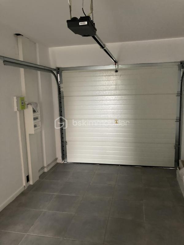 Maison jumelée - 88 m² - 6 pièces