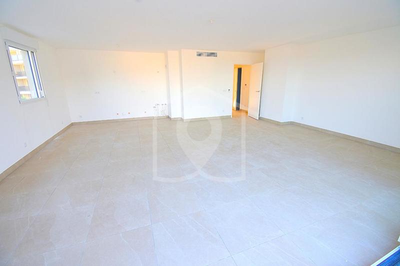 Appartement - 95 m² - 4 pièces